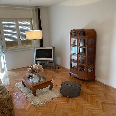 Apartman Robert Lägenhet Zadar Exteriör bild