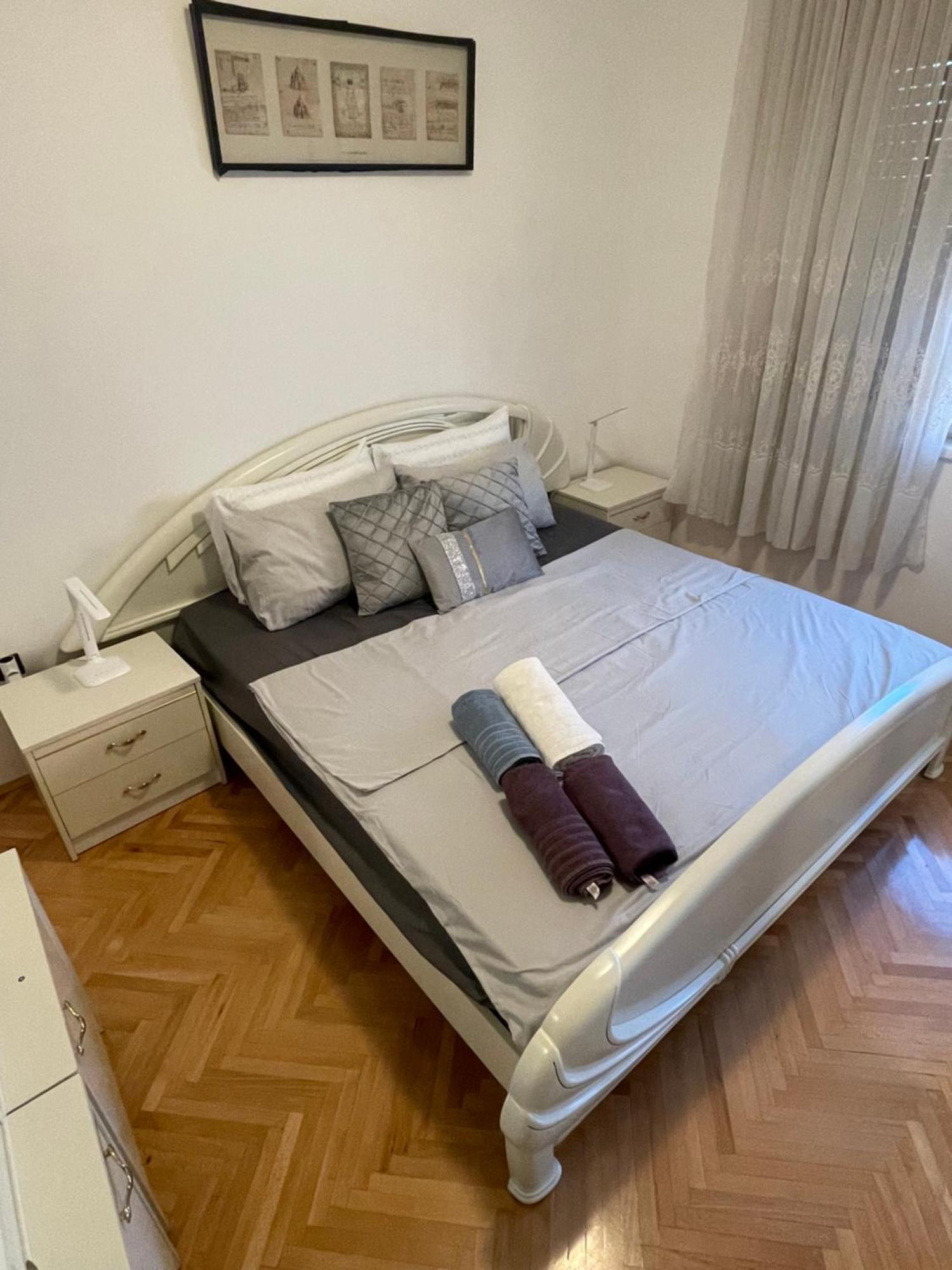 Apartman Robert Lägenhet Zadar Exteriör bild