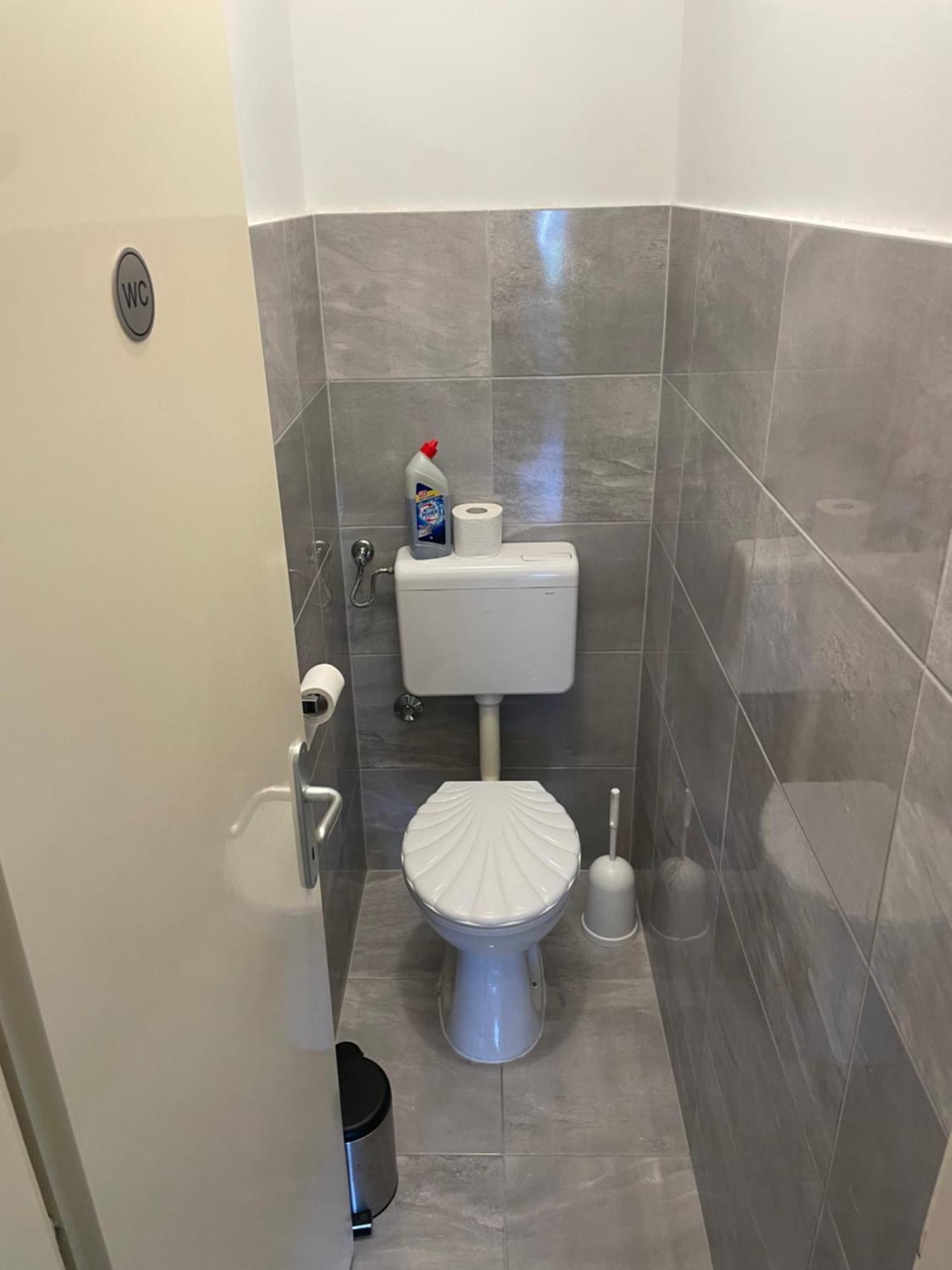 Apartman Robert Lägenhet Zadar Exteriör bild