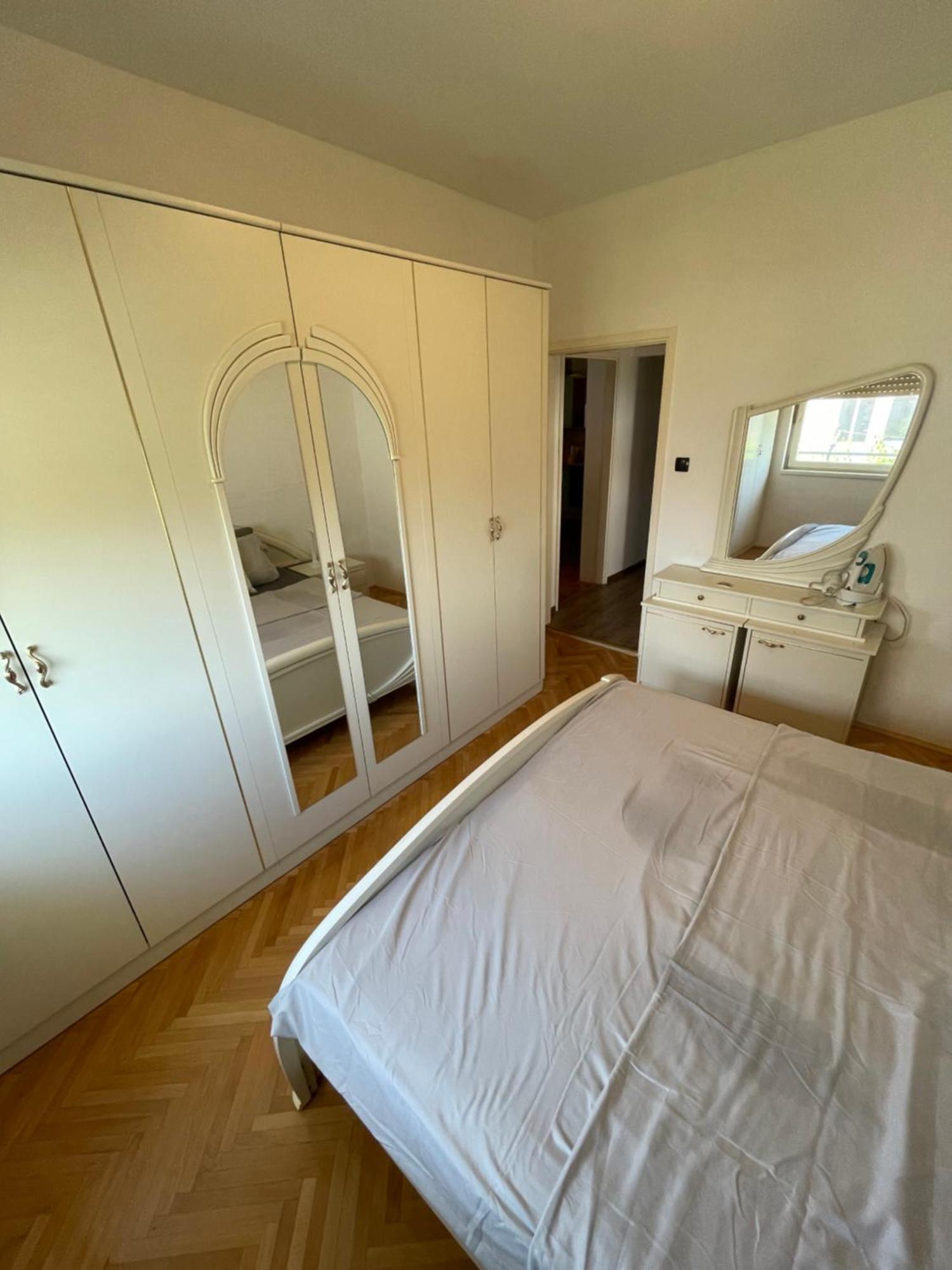 Apartman Robert Lägenhet Zadar Exteriör bild