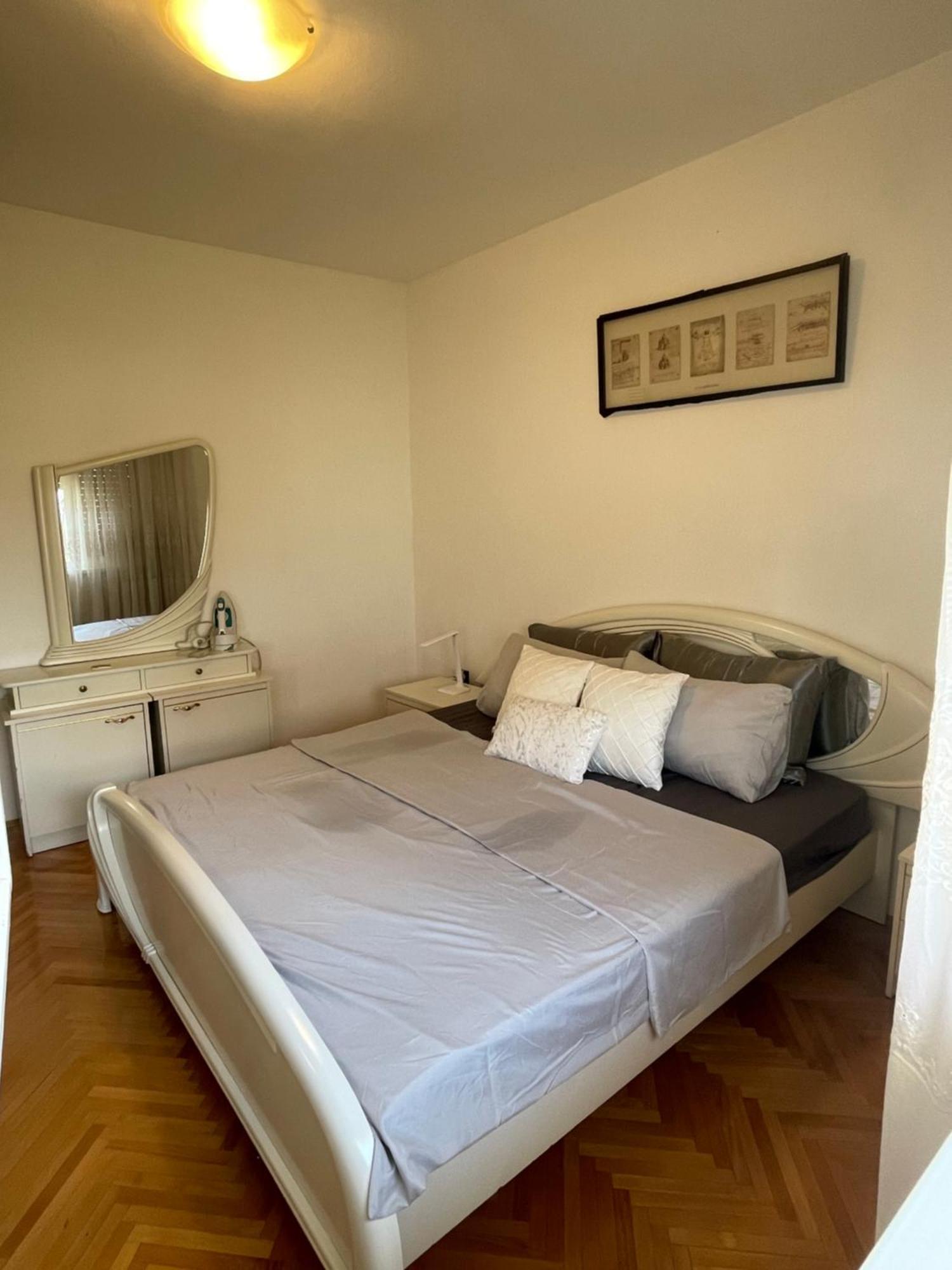 Apartman Robert Lägenhet Zadar Exteriör bild